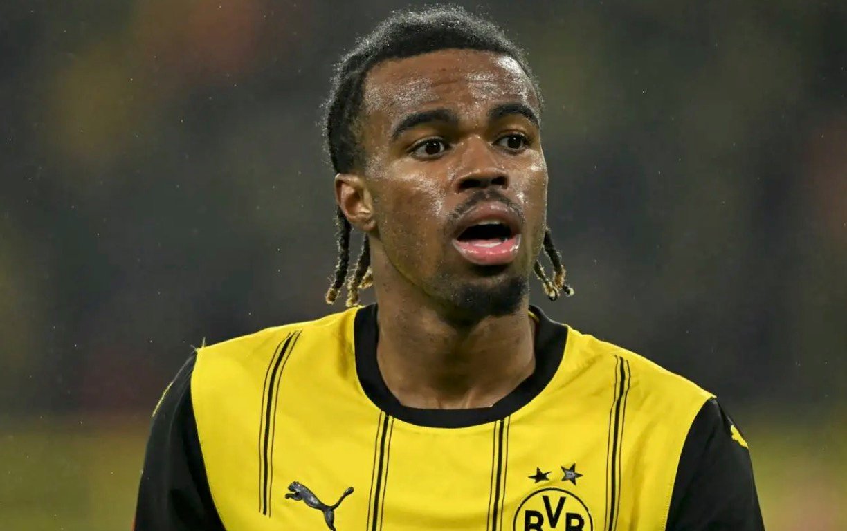 Chelsea duo join Dortmund